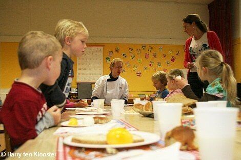 01-11-2011_nationaal_schooll-ontbijt_met_marijn_de_vries_parksscool_1.jpg